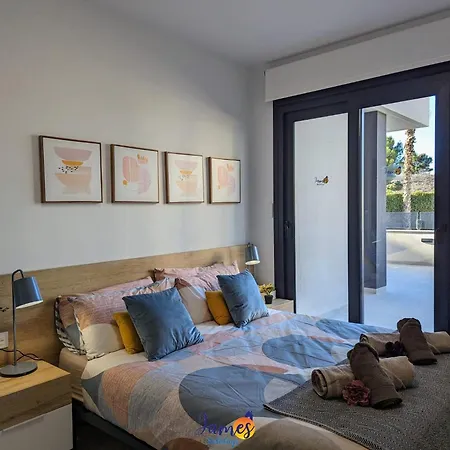 Modern Two Bedroom Ground Floor Duly7