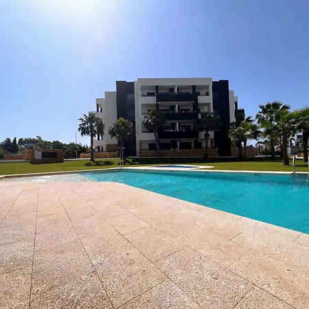 Modern Two Bedroom Ground Floor Duly7 *