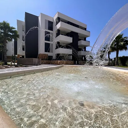 Modern Two Bedroom Ground Floor Duly7 Apartment *