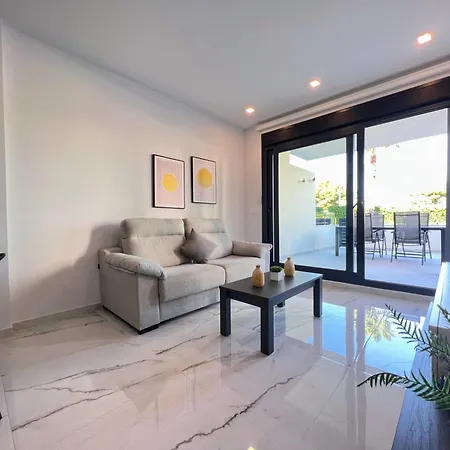 Modern Two Bedroom Ground Floor Duly7 Apartment